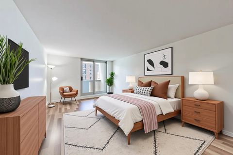 Tiny photo for 6033 N Sheridan Road #36G, Chicago, IL 60660 (MLS # 12407641)