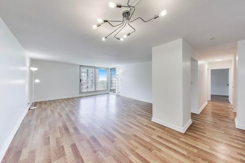 Tiny photo for 6033 N Sheridan Road #36G, Chicago, IL 60660 (MLS # 12407641)