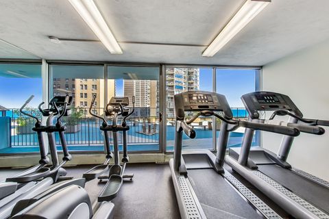 Tiny photo for 6033 N Sheridan Road #36G, Chicago, IL 60660 (MLS # 12407641)
