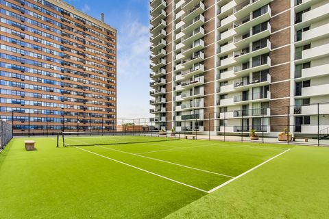 Tiny photo for 6033 N Sheridan Road #36G, Chicago, IL 60660 (MLS # 12407641)