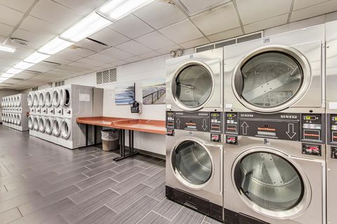 Tiny photo for 6033 N Sheridan Road #36G, Chicago, IL 60660 (MLS # 12407641)
