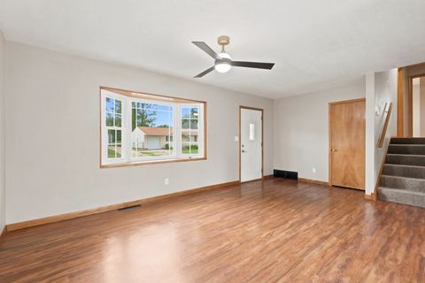 Tiny photo for 3026 W Rusholme Street, Davenport, IA 52804 (MLS # 12681926)