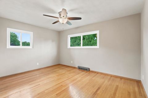 Tiny photo for 3026 W Rusholme Street, Davenport, IA 52804 (MLS # 12681926)