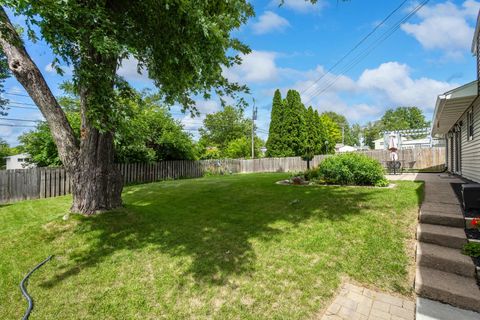 Tiny photo for 3026 W Rusholme Street, Davenport, IA 52804 (MLS # 12681926)