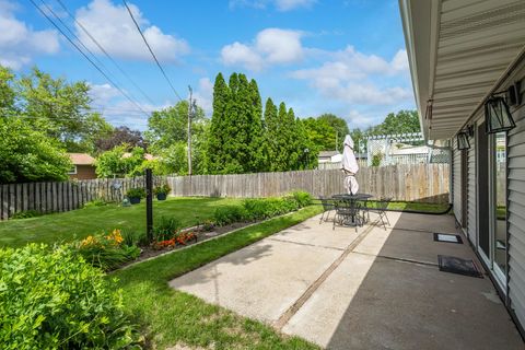 Tiny photo for 3026 W Rusholme Street, Davenport, IA 52804 (MLS # 12681926)