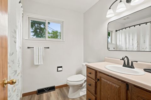 Tiny photo for 3026 W Rusholme Street, Davenport, IA 52804 (MLS # 12681926)
