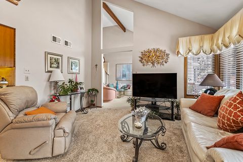 Tiny photo for 22 W Maple Lane #22, Palos Heights, IL 60463 (MLS # 12544967)