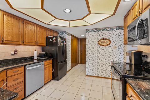 Tiny photo for 22 W Maple Lane #22, Palos Heights, IL 60463 (MLS # 12544967)