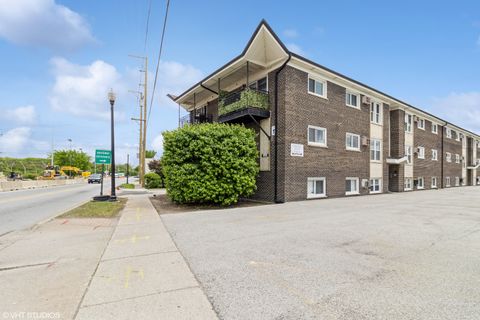 9307 Irving Park Road 17 Schiller Park IL 60176