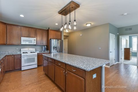 Tiny photo for 832 Colchester Drive, Oswego, IL 60543 (MLS # 12673843)
