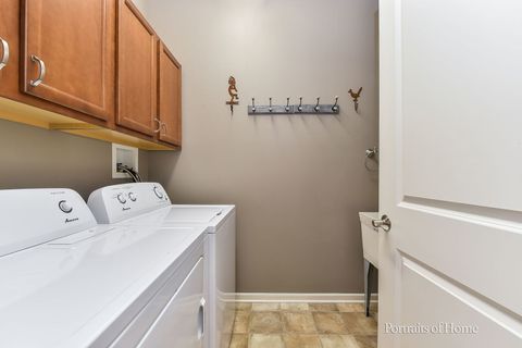 Tiny photo for 832 Colchester Drive, Oswego, IL 60543 (MLS # 12673843)