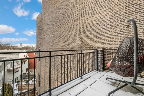 Tiny photo for 3057 N Lincoln Avenue #4C, Chicago, IL 60657 (MLS # 12550879)