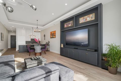 Tiny photo for 3057 N Lincoln Avenue #4C, Chicago, IL 60657 (MLS # 12550879)