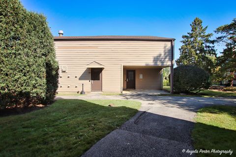 Tiny photo for 3334 Berwyn Avenue #120, North Chicago, IL 60064 (MLS # 12474392)