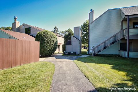 Tiny photo for 3334 Berwyn Avenue #120, North Chicago, IL 60064 (MLS # 12474392)