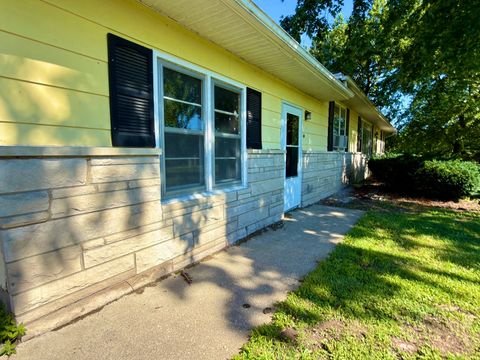 Tiny photo for 9857 Highway 45, Flora, IL 62839 (MLS # 12685197)