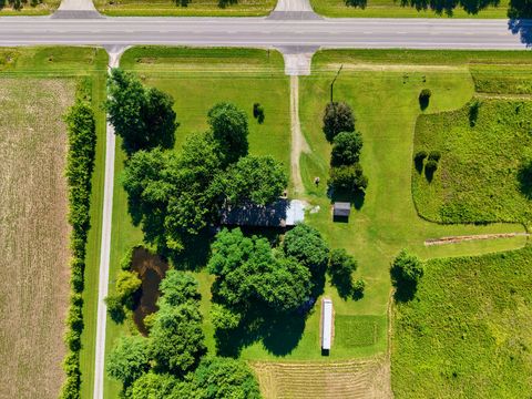 Tiny photo for 9857 Highway 45, Flora, IL 62839 (MLS # 12685197)