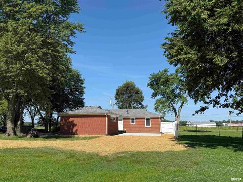 Tiny photo for 744 AIRPORT Road, Metropolis, IL 62960 (MLS # EB459927)