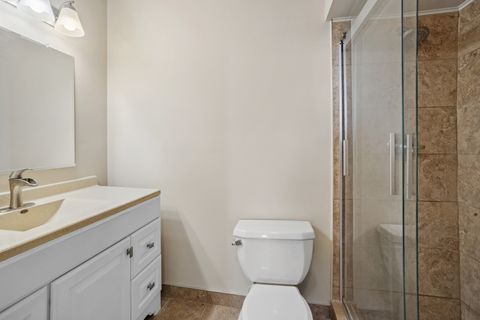 Tiny photo for 20 N Tower Road #9C, Oak Brook, IL 60523 (MLS # 12631657)