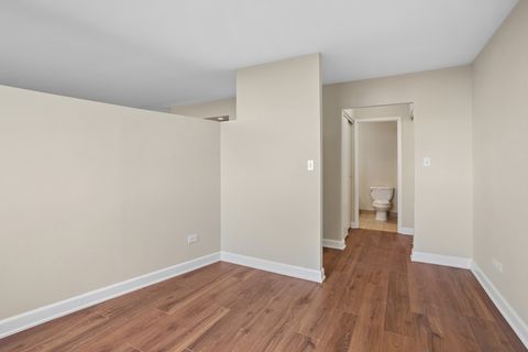 Tiny photo for 20 N Tower Road #9C, Oak Brook, IL 60523 (MLS # 12631657)