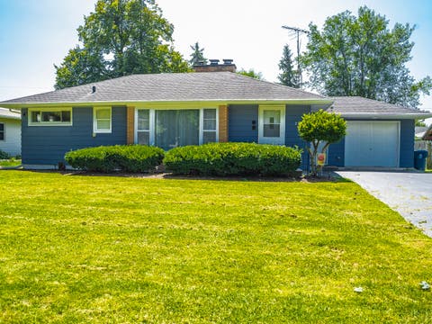 Photo of 2301 Sweetbriar Street, Crest Hill, IL 60403 (MLS # 12742926)