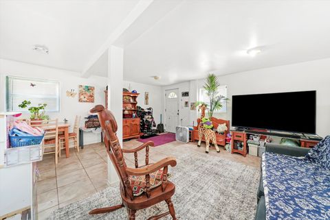 Tiny photo for 142 W Swann Street, Chicago, IL 60609 (MLS # 12451826)