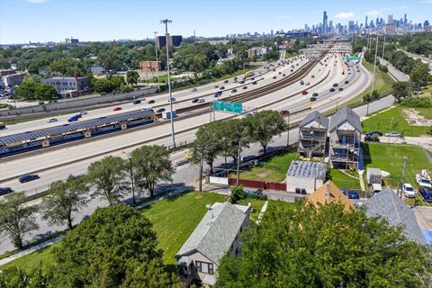 Tiny photo for 142 W Swann Street, Chicago, IL 60609 (MLS # 12451826)