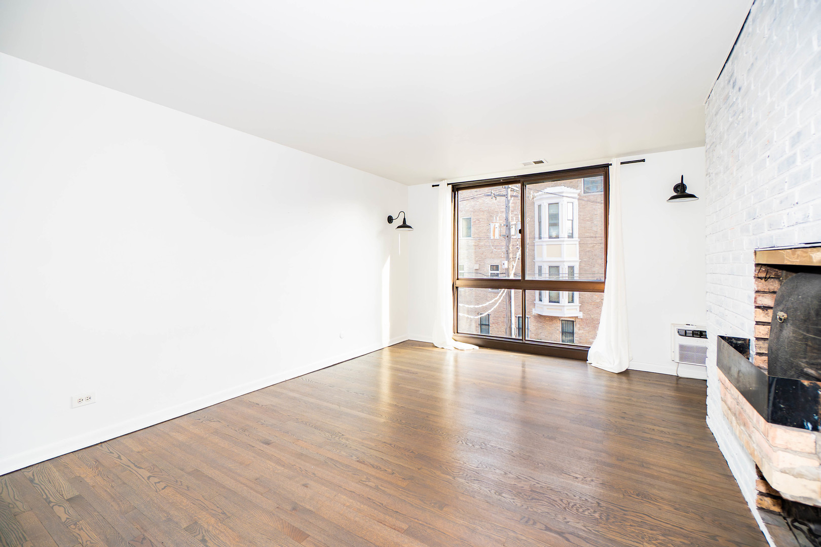 2201 N Cleveland Avenue 206