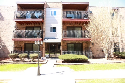 Photo of 4550 W 57th Street #3D2, Chicago, IL 60629 (MLS # 12631352)