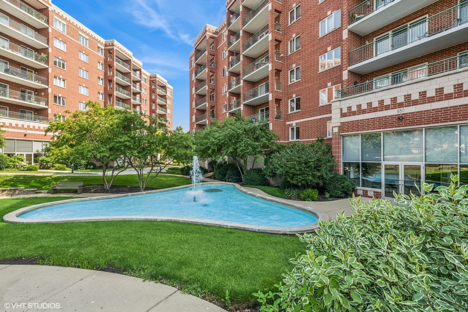 650 S River Road 504