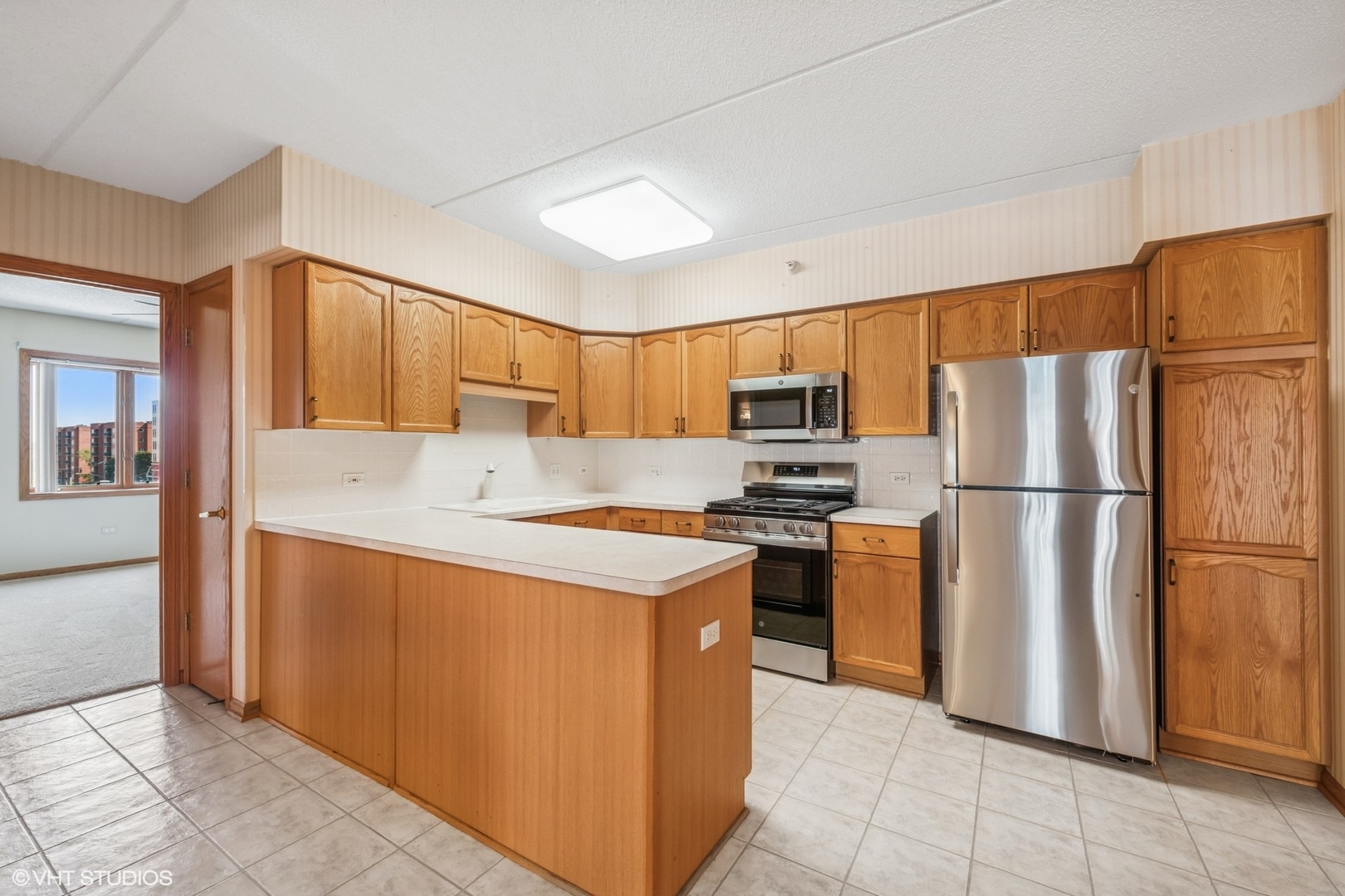 650 S River Road 504