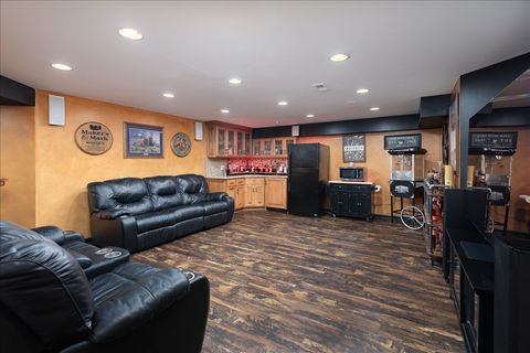 Tiny photo for 1576 Pine Lake Drive, Naperville, IL 60564 (MLS # 12601962)