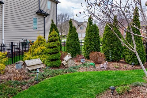 Tiny photo for 1576 Pine Lake Drive, Naperville, IL 60564 (MLS # 12601962)