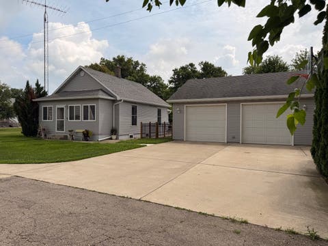 Photo of 310 S 2nd Street, Standard, IL 61363 (MLS # 12701856)