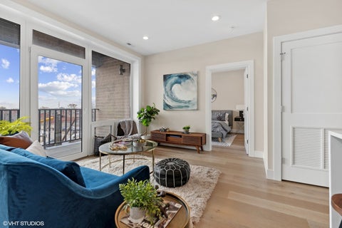 Tiny photo for 2342 W Adams Street #402, Chicago, IL 60612 (MLS # 12774742)