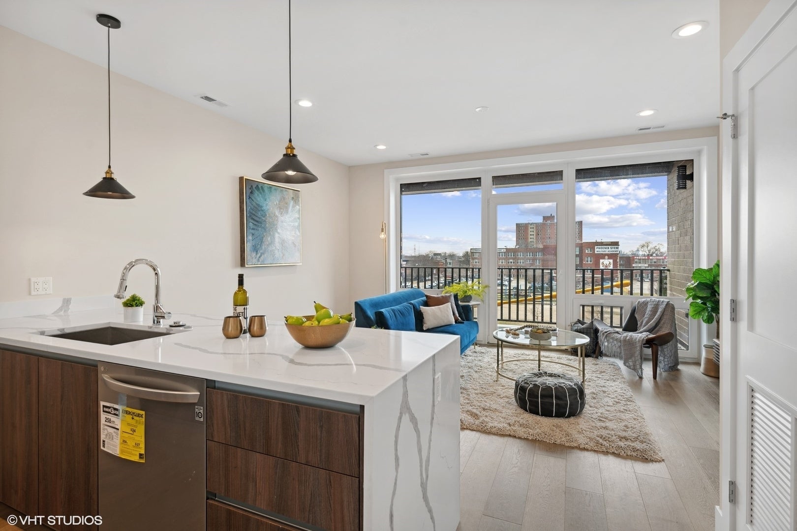2342 W Adams Street 402