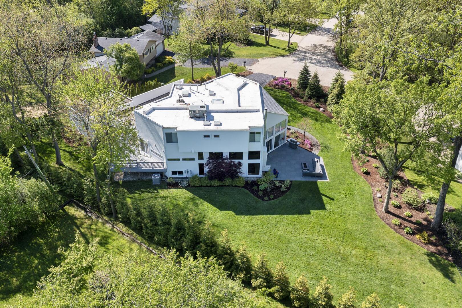 870 Woodbine Road