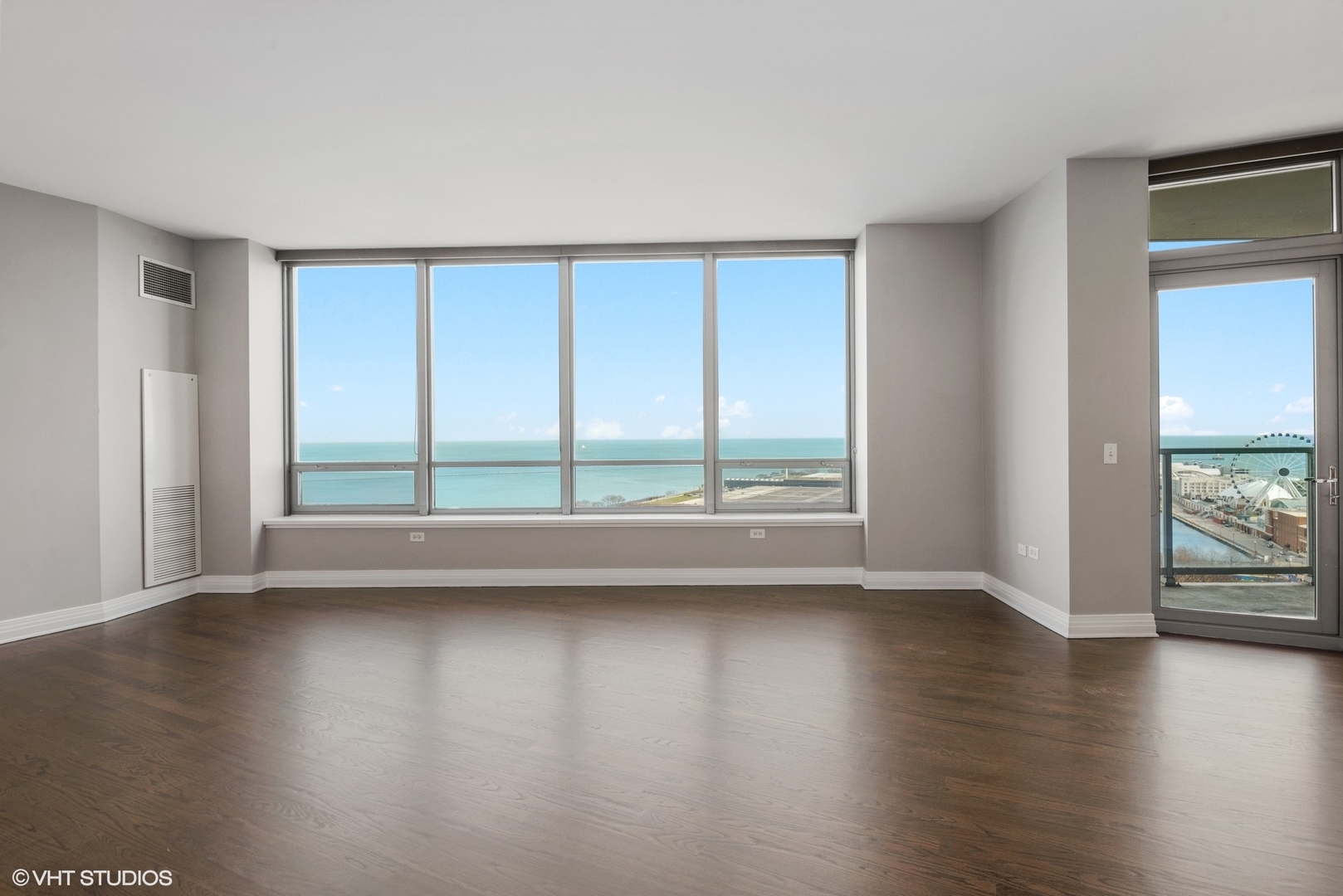 600 N LAKE SHORE Drive 2004
