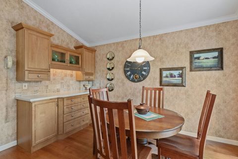 Tiny photo for 8 Briarwood Lane, Rock Island, IL 61201 (MLS # 12624026)
