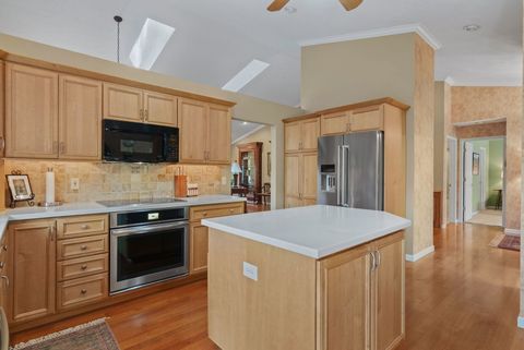 Tiny photo for 8 Briarwood Lane, Rock Island, IL 61201 (MLS # 12624026)