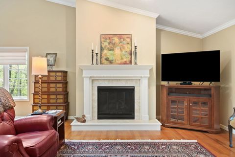 Tiny photo for 8 Briarwood Lane, Rock Island, IL 61201 (MLS # 12624026)