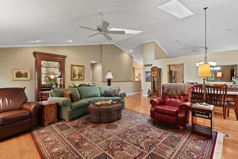 Tiny photo for 8 Briarwood Lane, Rock Island, IL 61201 (MLS # 12624026)