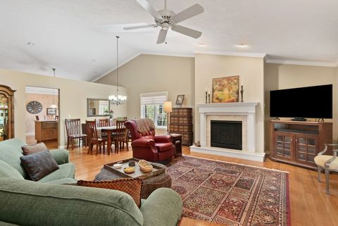 Tiny photo for 8 Briarwood Lane, Rock Island, IL 61201 (MLS # 12624026)