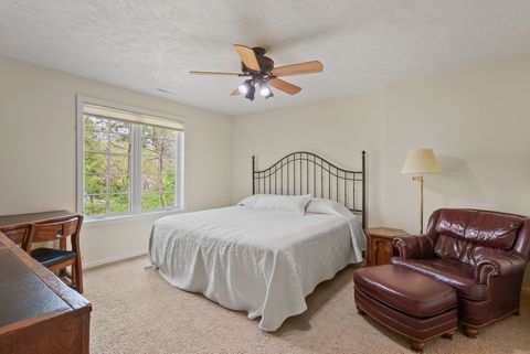 Tiny photo for 8 Briarwood Lane, Rock Island, IL 61201 (MLS # 12624026)
