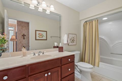 Tiny photo for 8 Briarwood Lane, Rock Island, IL 61201 (MLS # 12624026)