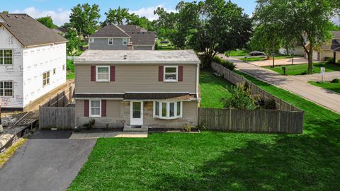 Tiny photo for 25W277 Doris Avenue, Carol Stream, IL 60188 (MLS # 12538968)