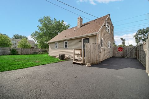 Tiny photo for 25W277 Doris Avenue, Carol Stream, IL 60188 (MLS # 12538968)