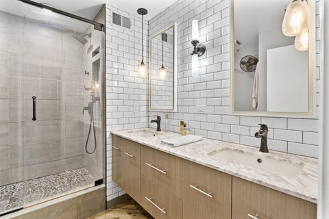 Tiny photo for 758 N Larrabee Street #305, Chicago, IL 60654 (MLS # 12749090)