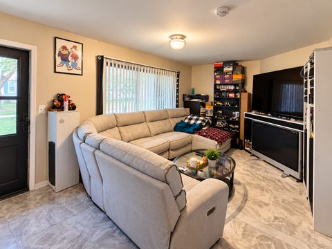 Tiny photo for 5640 Pebblebeach Drive, Hanover Park, IL 60133 (MLS # 12788418)