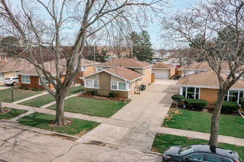 Tiny photo for 8929 National Avenue, Morton Grove, IL 60053 (MLS # 12596145)